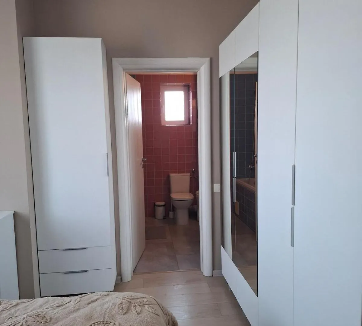 Homey Apartment Vacaresti Bucharest