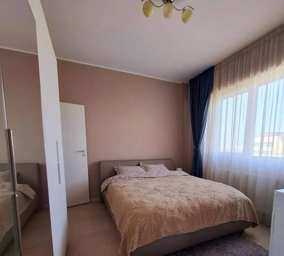 Homey Apartment Vacaresti Bucharest 0*,  Romania