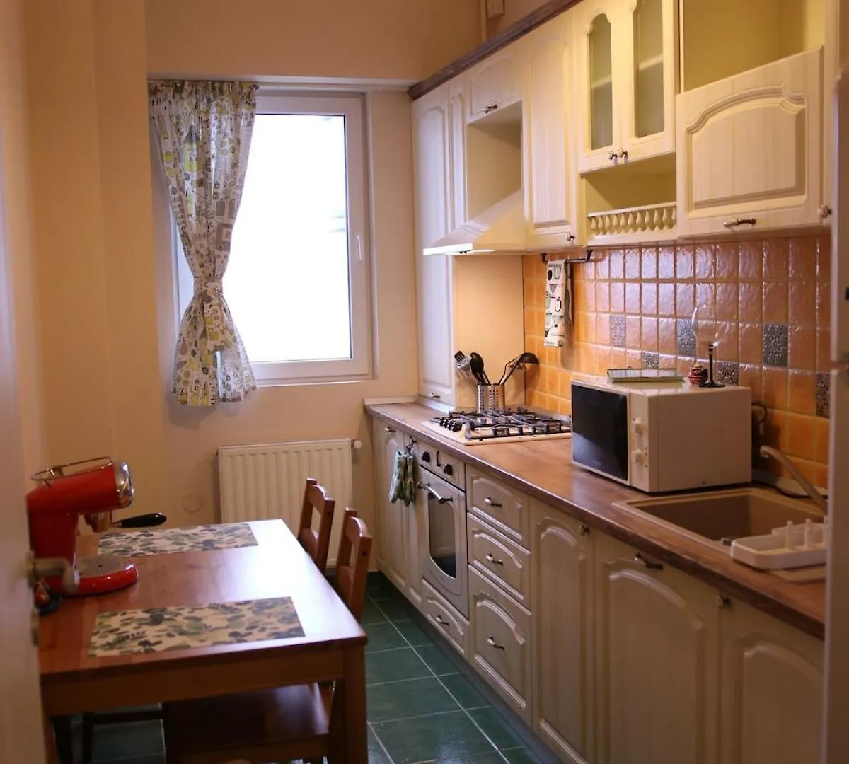 Homey Apartment Vacaresti Bucharest 0*,