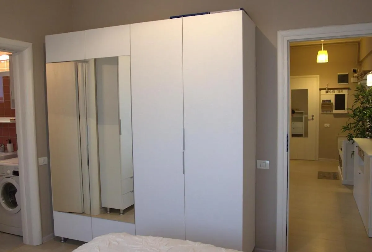 Homey Apartment Vacaresti 布加勒斯特 罗马尼亚