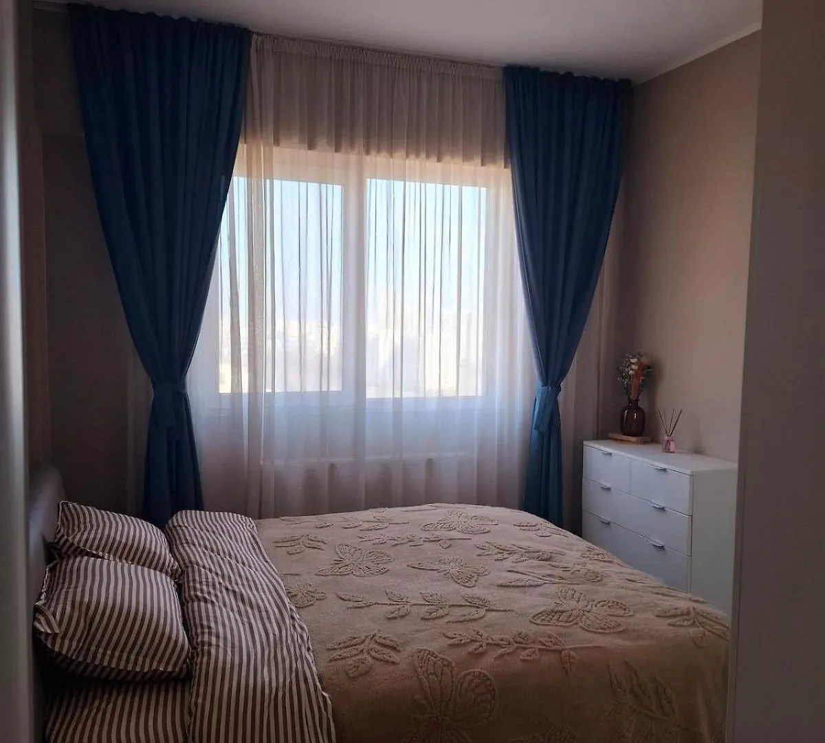 Homey Apartment Vacaresti 布加勒斯特